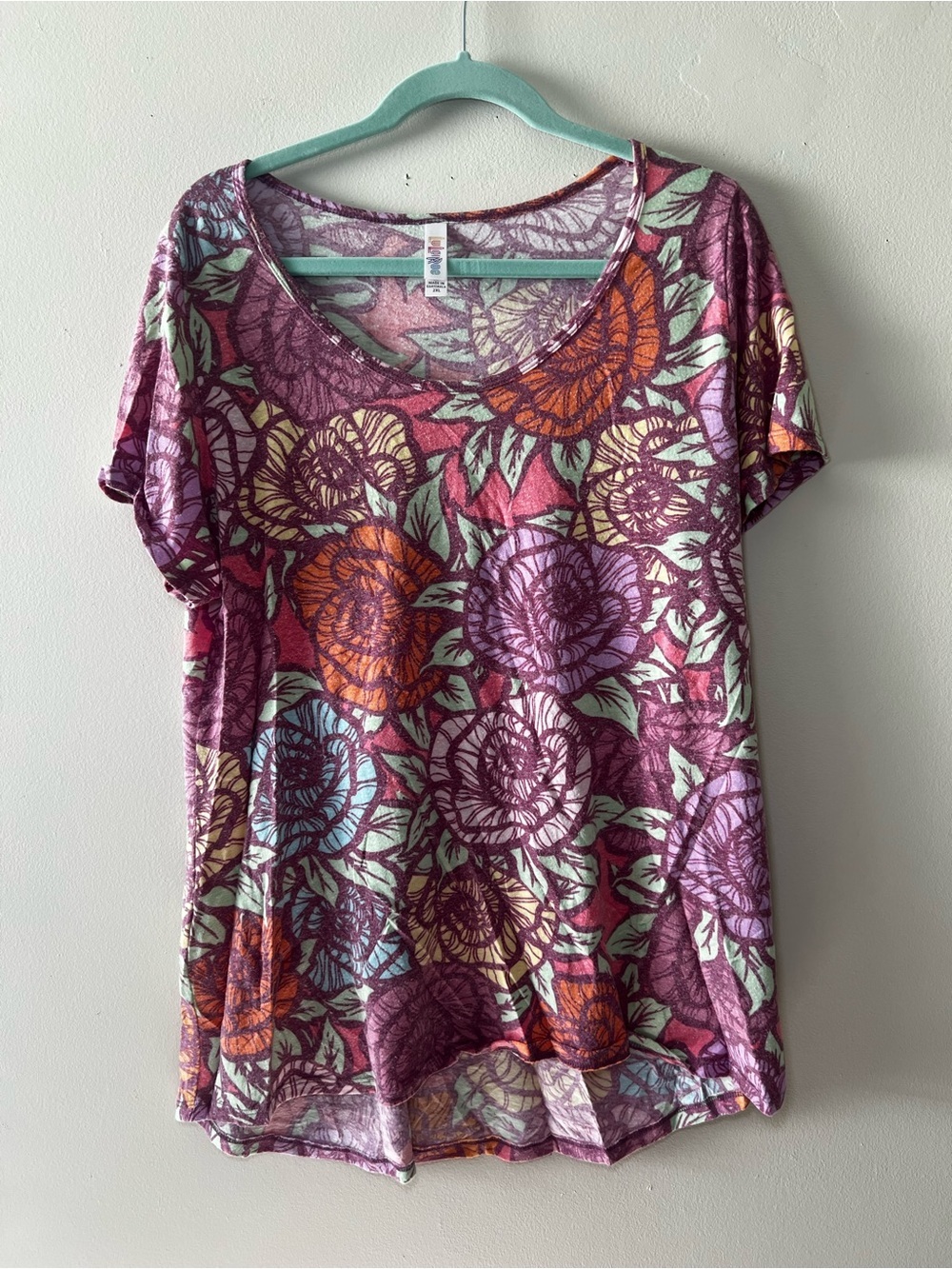LuLaRoe Short Sleeve Scoop Neck Floral Top in Plum, Orange & Mint